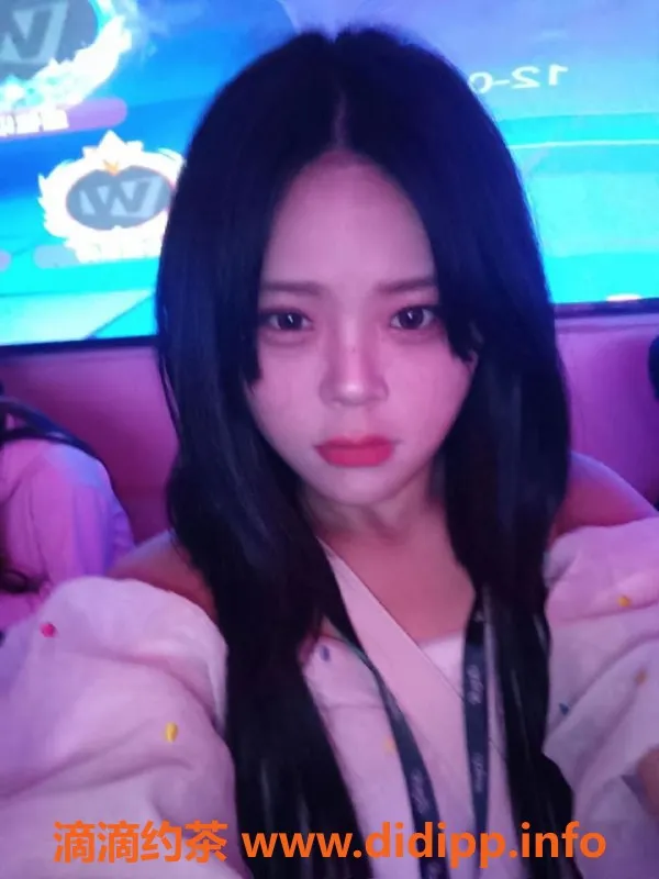 成都楼凤资源信息,锦江区桃花#705，微胖嫩妹代聊，课时费6/10