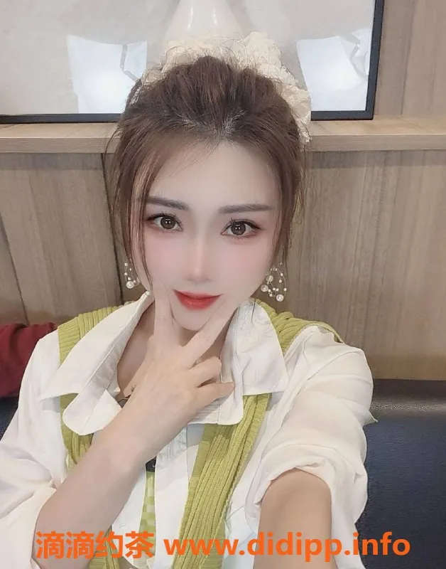 上海楼凤-虹口冰心，166高46轻，15p起，精彩服务等你来体验！