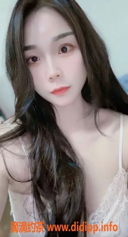 深圳楼凤-龙华清纯菲儿，25岁165cm，服务超棒，600元体验