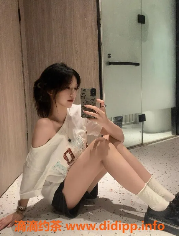 杭州上门服务资源信息,杭州晓晴20岁，165cm可爱妹子，服务热情