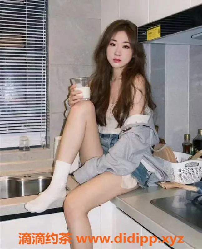 北京楼凤-丰台佳佳，600P中小按摩服务体验