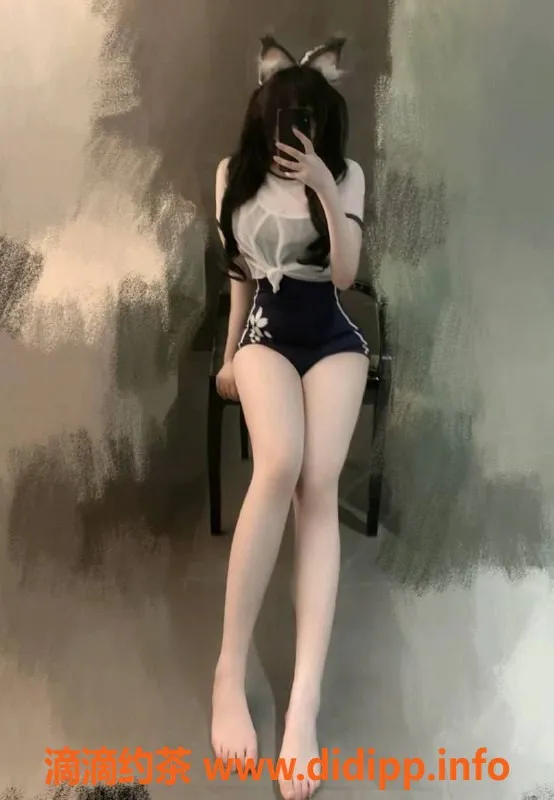 杭州楼凤-高颜值潮喷女王小柔，沉浸式AA体验等你来约！