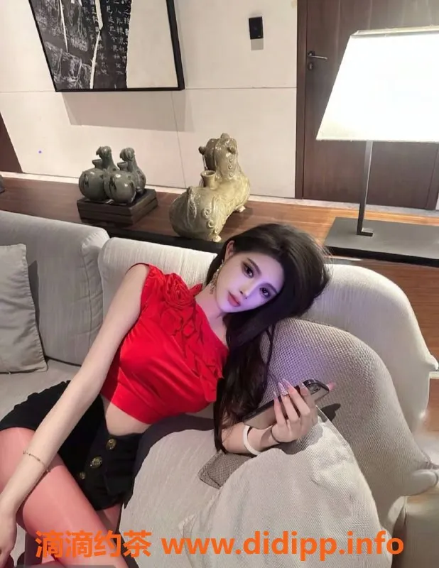 深圳楼凤-福田叶灵儿，2200元起的性感陪伴