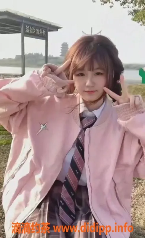 杭州楼凤-苏又又 18岁 矮个型女友 杭州上城区等你来撩！