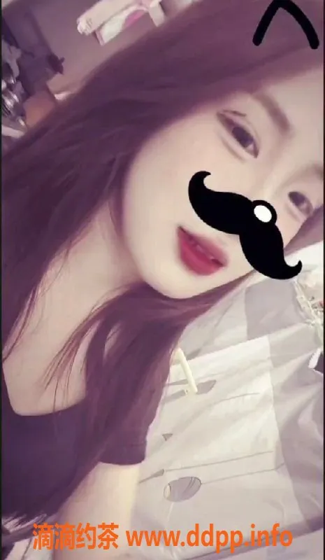 成都楼凤-成华区18岁妹子，身高160，皮肤白皙，极致体验推荐！