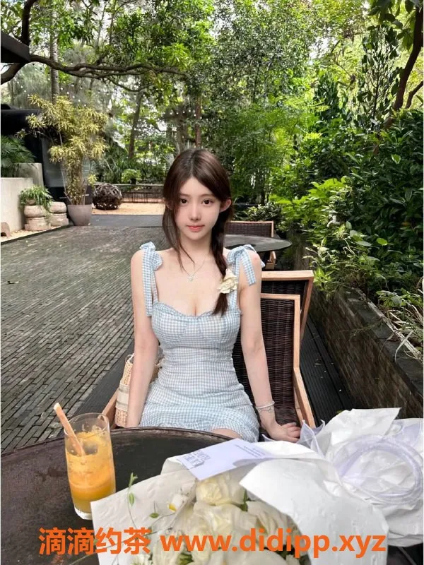 杭州楼凤-沈梦琪：19岁校园女神，身高166cm，课费仅1400