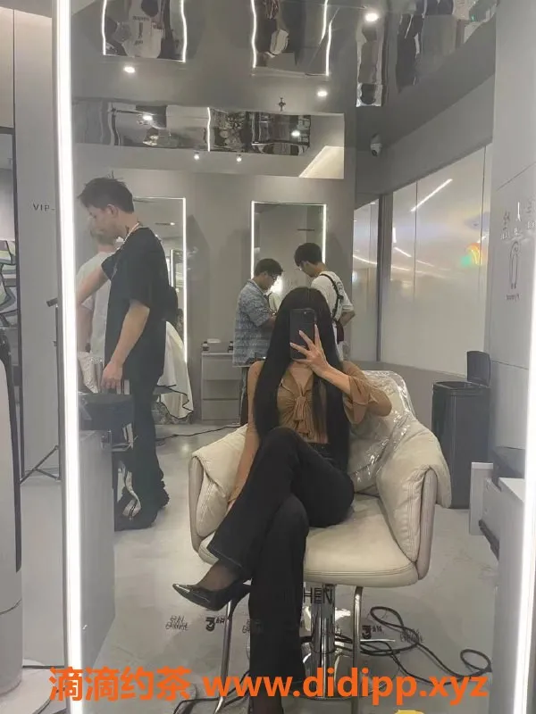 南昌上门服务资源信息,小玉米，164cm C罩杯，18岁，水费1200pp