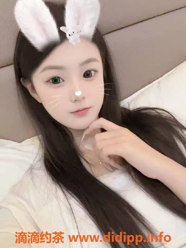 郑州楼凤-金水区青稚 19岁175身高 口调情接吻服务