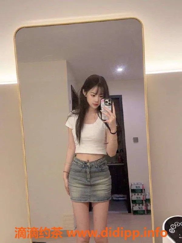 北京楼凤-朝阳嫩妹橙子，800P可纯可欲服务