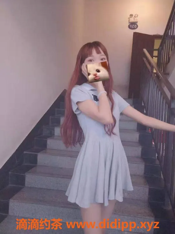 成都楼凤-龙泉驿区玲玲，少妇车5P服务，身材不错