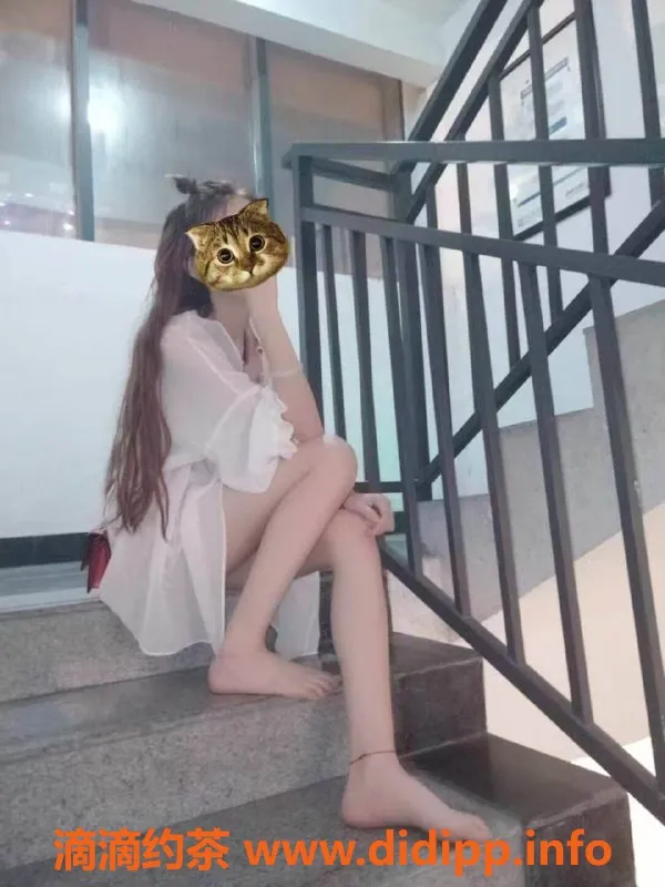 成都楼凤-龙泉驿区玲玲，少妇车5P服务，身材不错