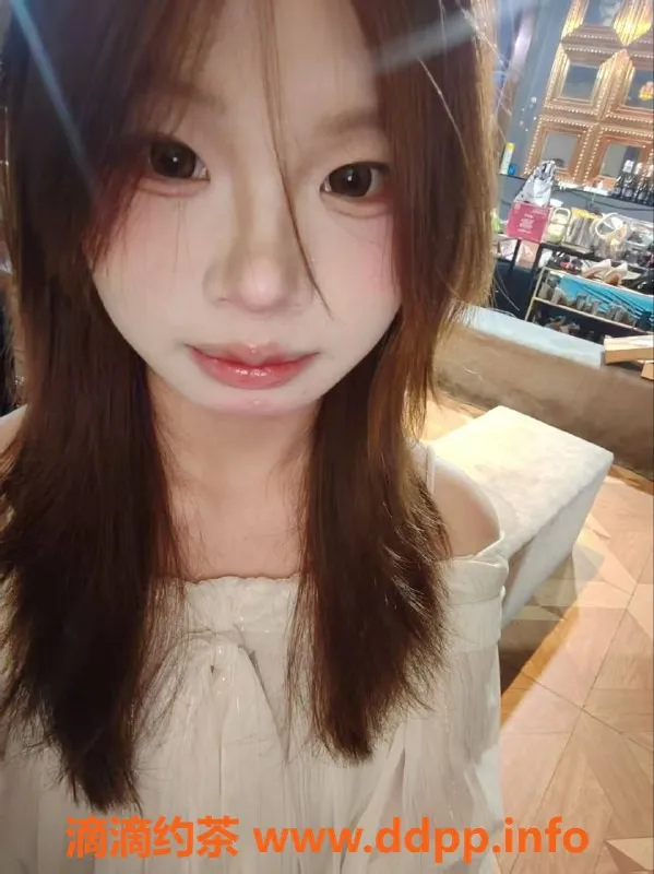 成都楼凤资源信息,小陶陶，成华区18岁萌妹，身高158，550元起