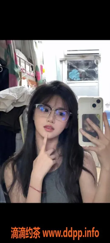 北京楼凤-昌平小雪：1400元可爱嫩妹陪你玩