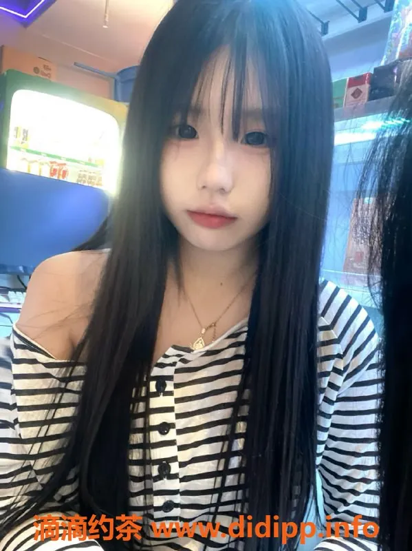 成都楼凤-锦江区贝贝，颜值车，课时费7p/12pp