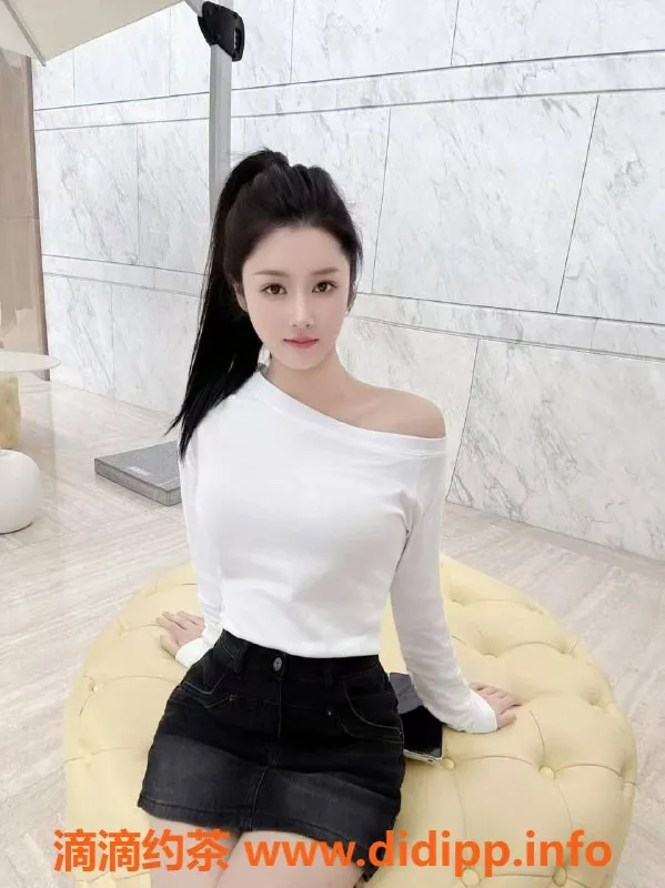 南京楼凤-建邺区小棉羊，165cm胸D，亲亲情趣服务