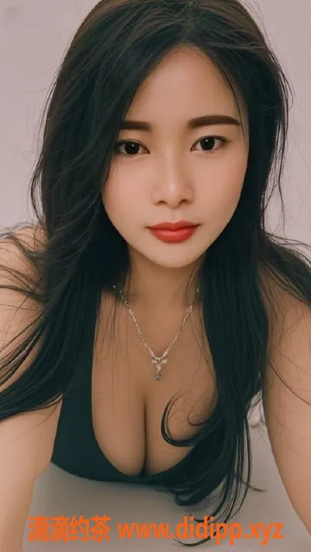 成都楼凤-新都区潇潇，享受6P无限火力服务