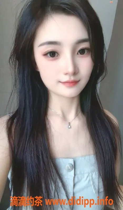 重庆楼凤-江北区模特冰冰，171高、45轻盈，私密服务等你来体验