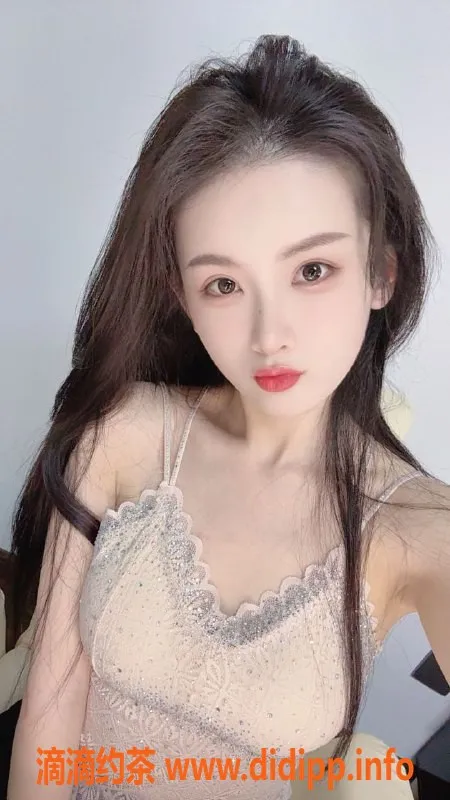 广州楼凤-番禺新人贝贝 20岁168cm风骚诱惑服务