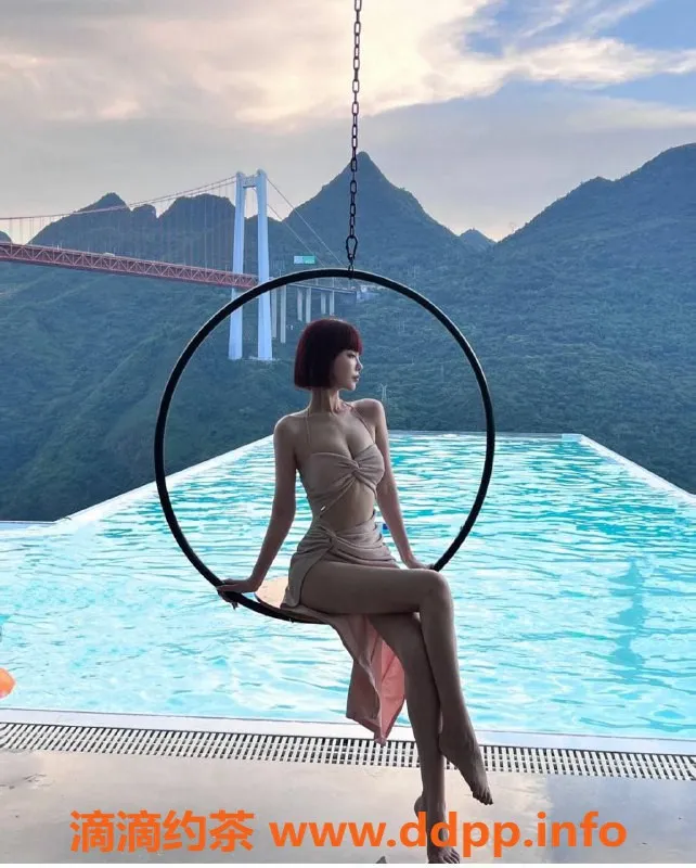 上海楼凤-徐汇智乔，170高49斤，1298陪浴服务