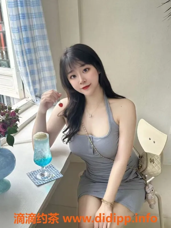 广州楼凤-天河21岁赵露思，160cm身高，茶水费灵活选择