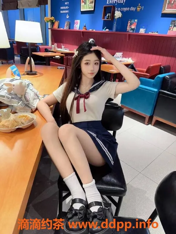 重庆楼凤资源信息,渝北小团团19岁妹子，165cm C罩杯，尽享69舌吻服务