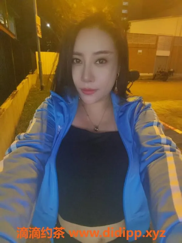 重庆楼凤-九龙坡25岁鸿鸿，162/52，C罩杯任你挑！