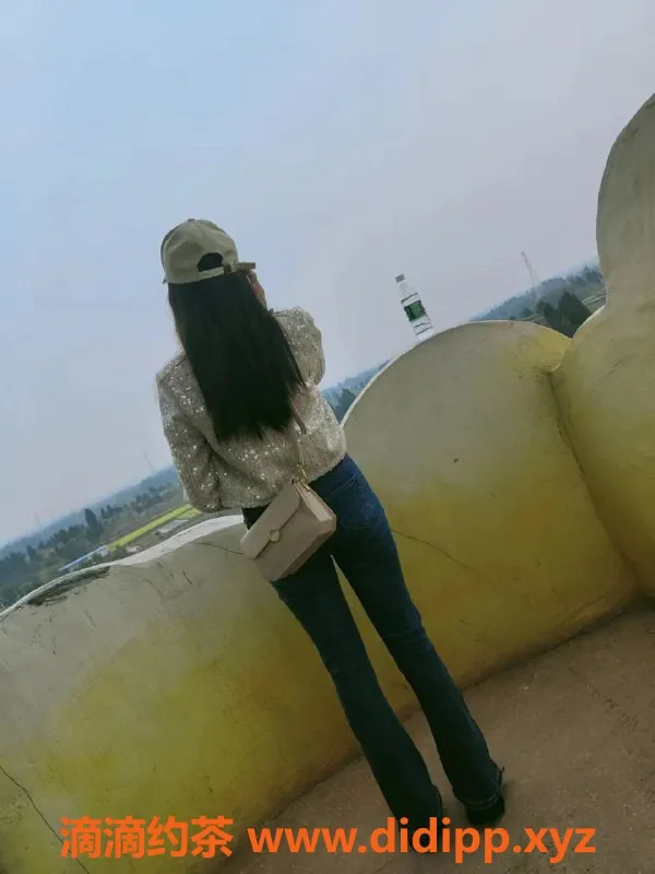 重庆楼凤-渝北安妮，28岁C杯性感妹子，160高