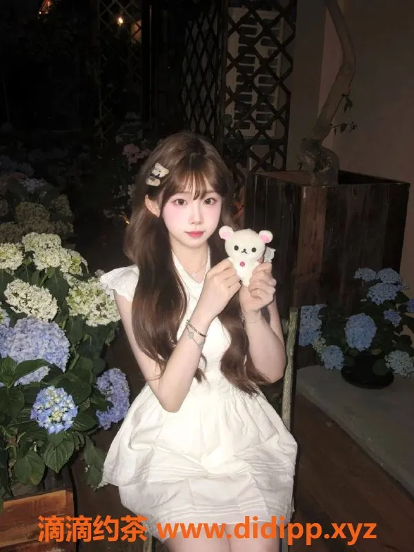 北京楼凤资源信息,朝阳董赤赤，探花女主，双飞可选