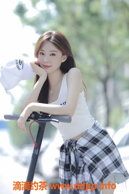 北京楼凤-西城雅琪，1200元莞式服务，娇小性感