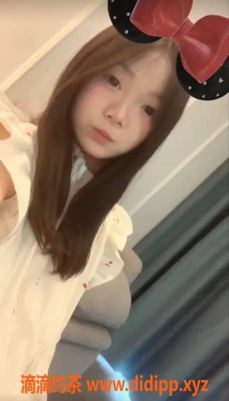 重庆楼凤-江北小可爱，42kg 18岁 C罩杯，69服务等你来体验