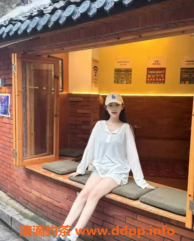 杭州楼凤-上城柚子，19岁可爱身材，C罩杯等你来约