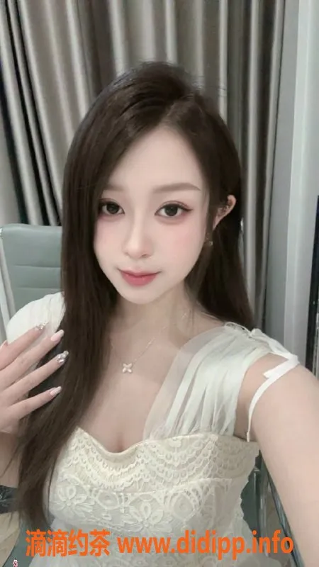 成都楼凤-武侯区小伊，身材不错，服务态度佳