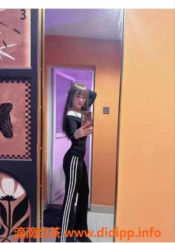 广州楼凤-白云三元里小少妇，26岁胸围38C，价格实惠