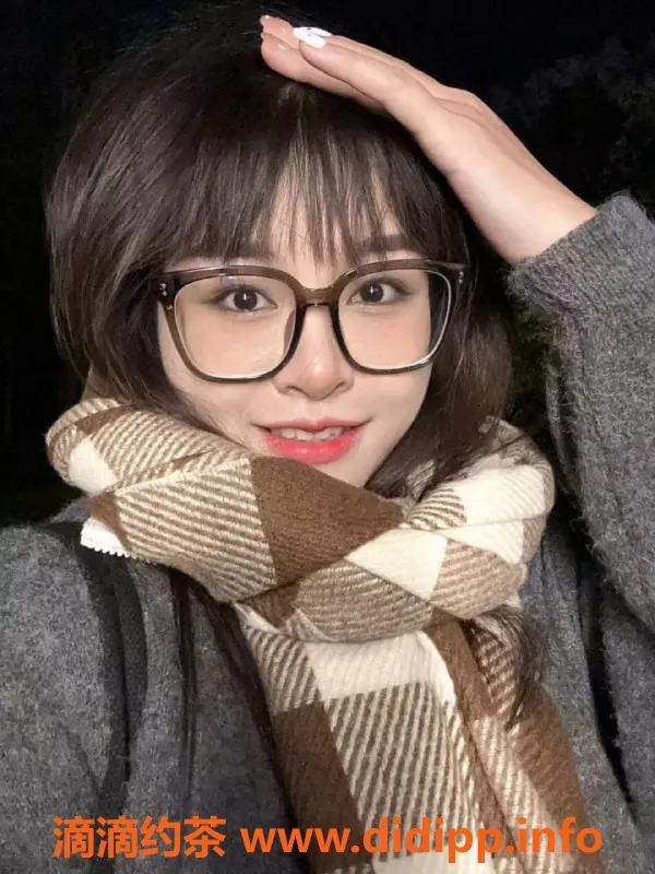 重庆楼凤-晨晨 课费菜单及外出服务一览