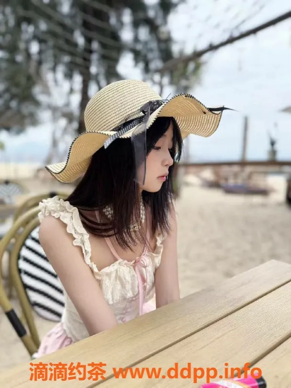 珠海楼凤资源信息,珠海菜菜，身材窈窕，服务一流