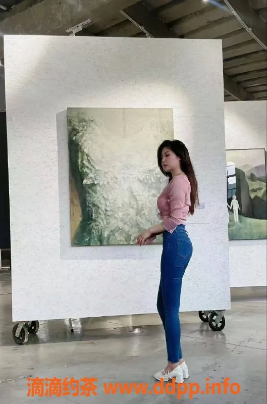 郑州楼凤-二七区23岁丫丫，168cm性感尤物服务等你来体验