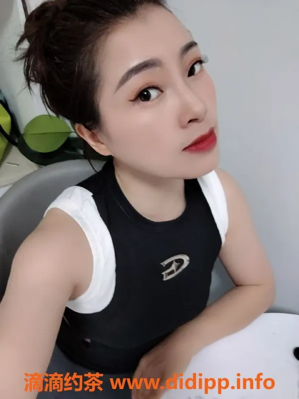 重庆楼凤资源信息,江北紫霞SM女王，160cm高，29岁，B罩杯，全套服务