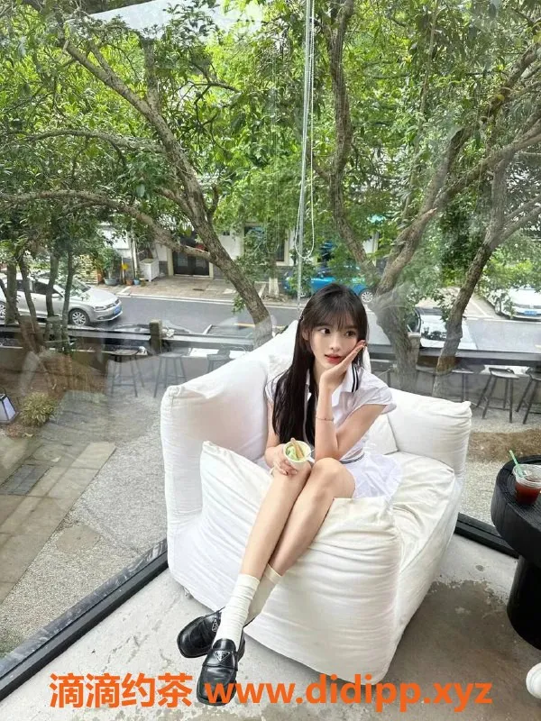 杭州楼凤-夏天，165cm甜美学妹，夜课4500，清新伴浴服务