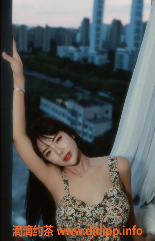 深圳楼凤资源信息,福田小美人，服务全套1000p，口爆69，超值体验