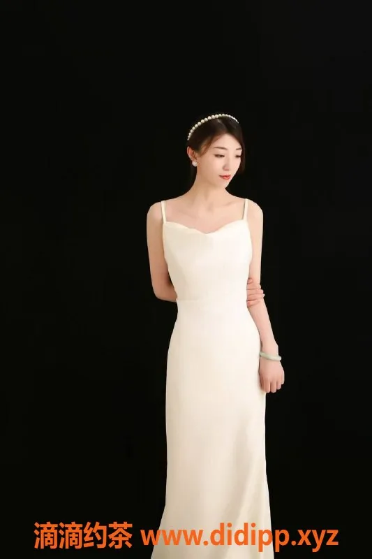 成都楼凤资源信息,锦江区高冷奶茶，160cm瘦身材，7P服务