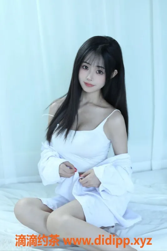 重庆楼凤-渝北区小颖，163cm46kg可爱妹子，C罩杯等你来体验