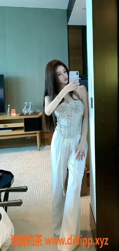 杭州楼凤-南方可甜可御姐，21岁爱上夏天，身高168，身材火辣