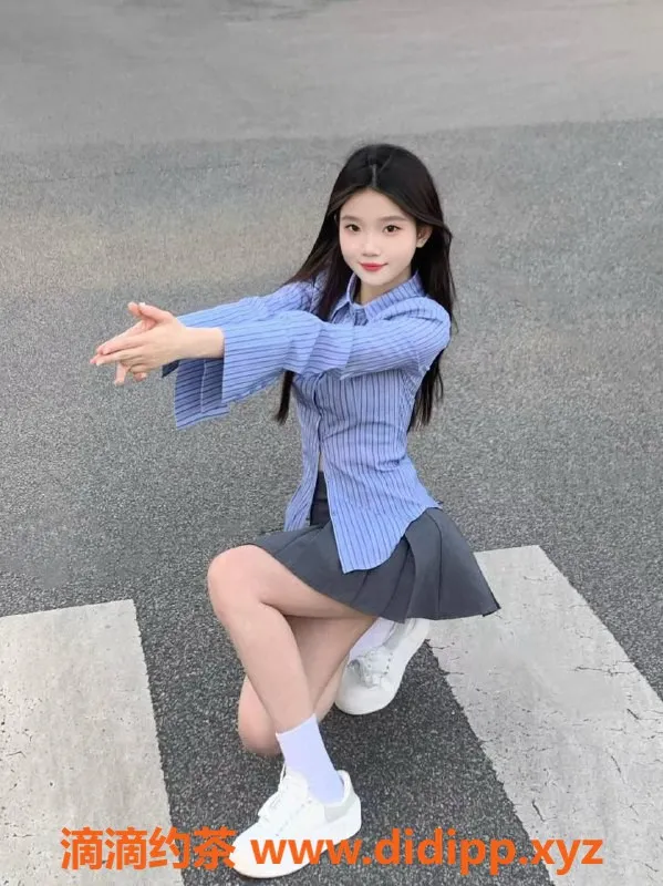 杭州楼凤-上城区小晓，18岁165cm，32D白皙美肤