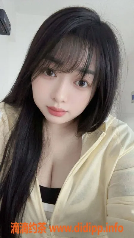 郑州楼凤-郑州二七区臭宝，24岁168cm，55kg，前后波推服务