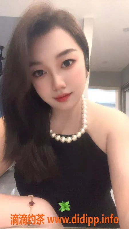 重庆楼凤-渝北湘菇娘，29岁D杯，162cm，113斤！