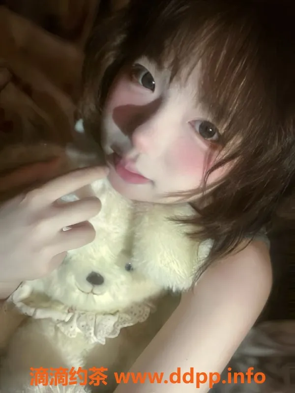 重庆楼凤-渝北回兴小短腿，162cm/18岁，主动服务