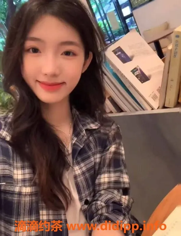 北京楼凤-朝阳嫩妹小婉，萝莉长相，1200元服务