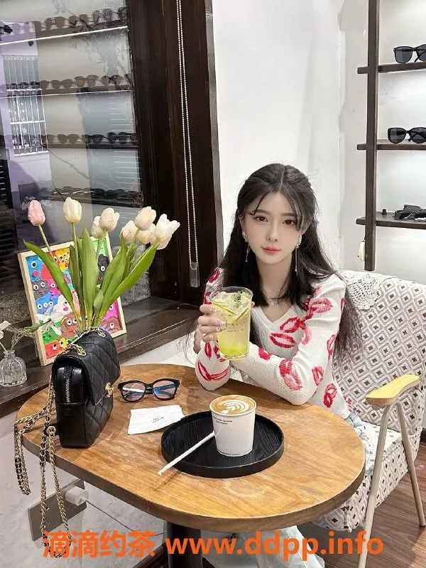 郑州楼凤资源信息,郑州金水区推压服务800元，性感舞蹈等你来体验