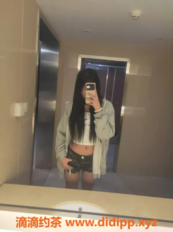 成都楼凤-锦江区倩倩，嫩妹车5P，课时费5/9