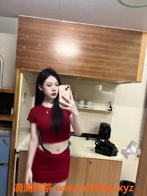 福州楼凤-超级诱惑！28岁美少妇，绝佳服务，500元起